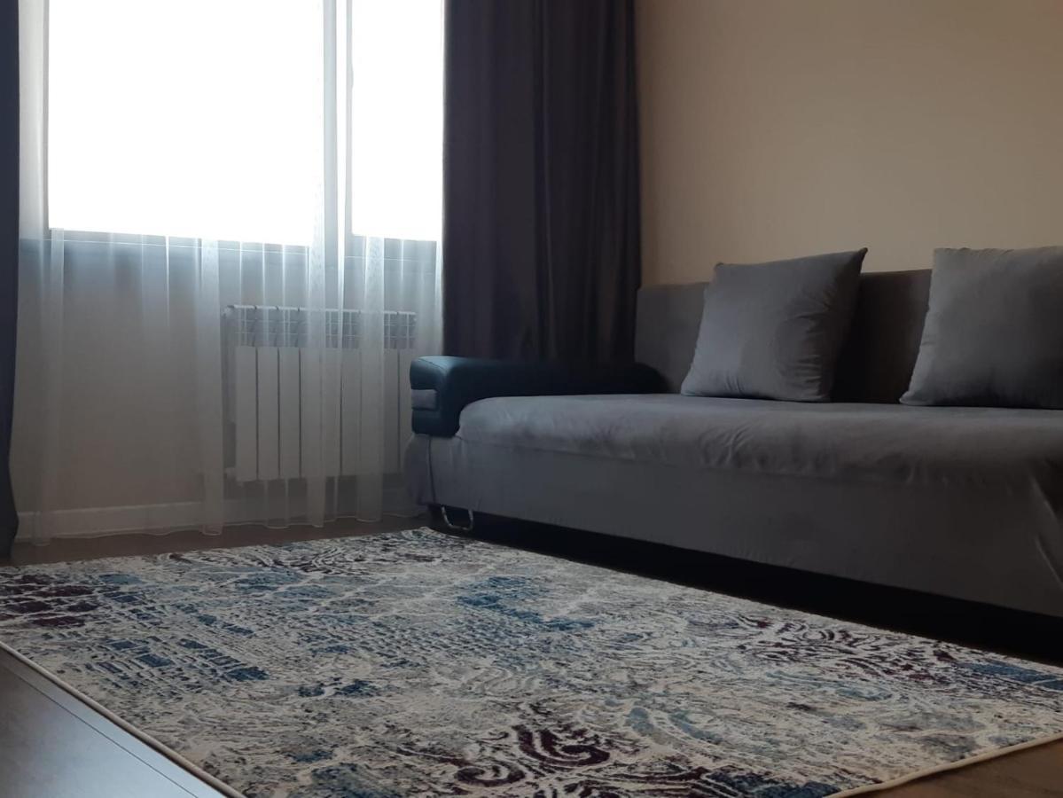 на речке есентайка Apartment Almaty
